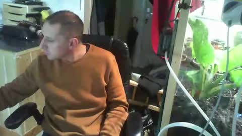 Snapshot of jef74700 chatting on January 23, 10:11 am Jrme online show from January 23, 10:11 am