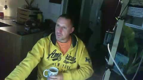 Snapshot of jef74700 chatting on January 25, 4:45 am Jrme online show from January 25, 4:45 am