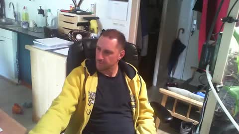 Snapshot of jef74700 chatting on January 29, 10:27 am Jrme online show from January 29, 10:27 am