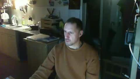 Snapshot of jef74700 chatting on February 4, 5:10 am Jrme online show from February 4, 5:10 am