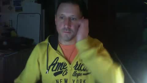 Snapshot of jef74700 chatting on February 14, 4:37 am Jrme online show from February 14, 4:37 am