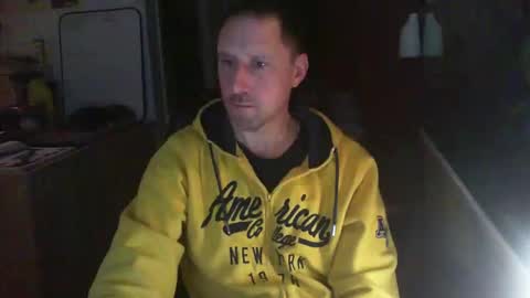 Snapshot of jef74700 chatting on February 17, 3:47 am Jrme online show from February 17, 3:47 am