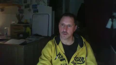 Snapshot of jef74700 chatting on February 21, 4:51 am Jrme online show from February 21, 4:51 am