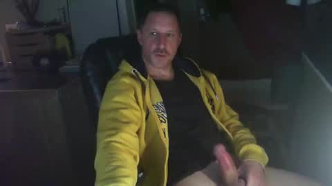 Snapshot of jef74700 chatting on February 22, 5:23 am Jrme online show from February 22, 5:23 am