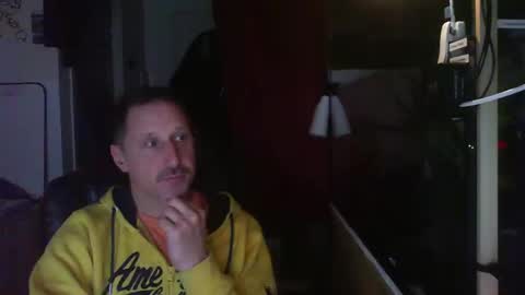 Snapshot of jef74700 chatting on February 23, 12:30 am Jrme online show from February 23, 12:30 am