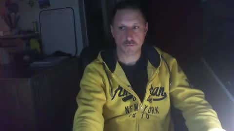 Snapshot of jef74700 chatting on February 25, 4:46 am Jrme online show from February 25, 4:46 am