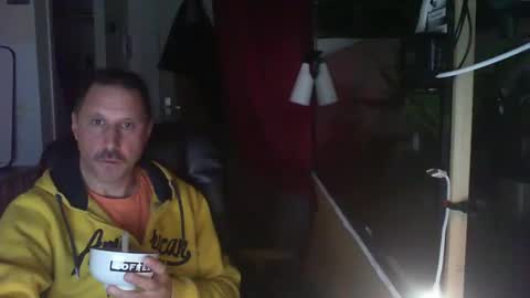 Snapshot of jef74700 chatting on February 27, 5:13 am Jrme online show from February 27, 5:13 am