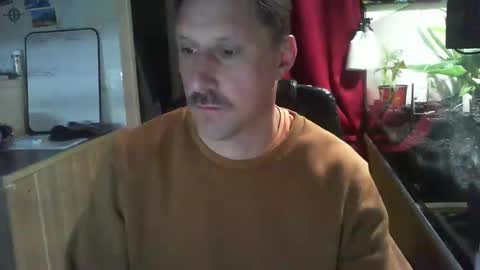 Snapshot of jef74700 chatting on March 1, 6:13 am Jrme online show from March 1, 6:13 am