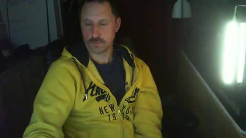 Snapshot of jef74700 chatting on March 5, 5:18 am Jrme online show from March 5, 5:18 am