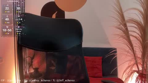 Snapshot of jeff_cube chatting on November 11, 4:18 pm Jeff and Mugi Independent model online show from November 11, 4:18 pm