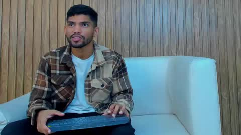 Snapshot of jeff_nick chatting on September 17, 11:23 am Jeff Nick online show from September 17, 11:23 am