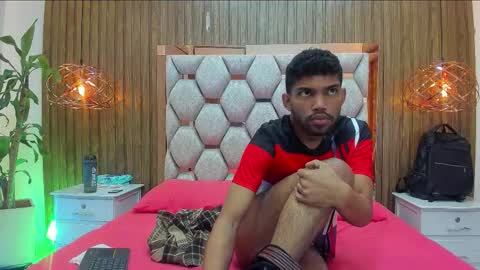 Snapshot of jeff_nick chatting on November 18, 11:58 am Jeff Nick online show from November 18, 11:58 am