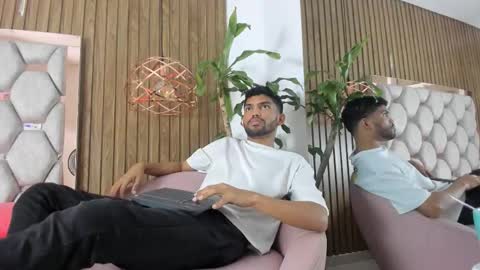 Snapshot of jeff_nick chatting on December 1, 3:50 pm Jeff Nick online show from December 1, 3:50 pm