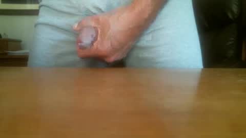 Snapshot of jeffbte315 chatting on October 2, 7:21 pm jeffbate online show from October 2, 7:21 pm