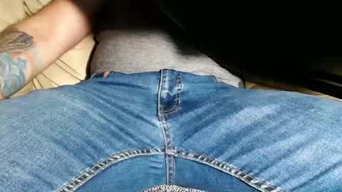 Snapshot of jeffersonel chatting on February 9, 2:17 am jeffersonel online show from February 9, 2:17 am