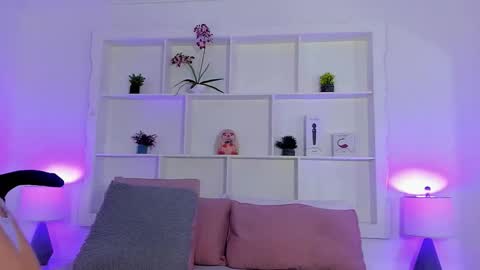 Jehn online show from February 27, 2:39 pm