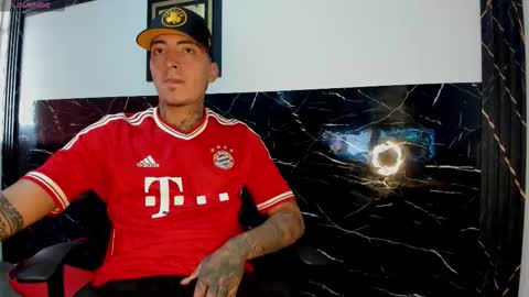 Snapshot of jeicoo_grey chatting on January 13, 4:45 pm jeicoo grey online show from January 13, 4:45 pm