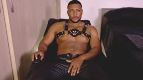 Snapshot of jeicowesst chatting on December 17, 7:09 pm jeicowesst online show from December 17, 7:09 pm