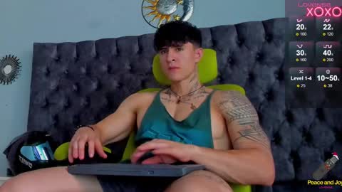 Snapshot of jeins_carter chatting on December 3, 4:50 pm JC online show from December 3, 4:50 pm