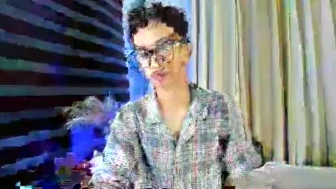JELicious online show from May 11, 7:25 am