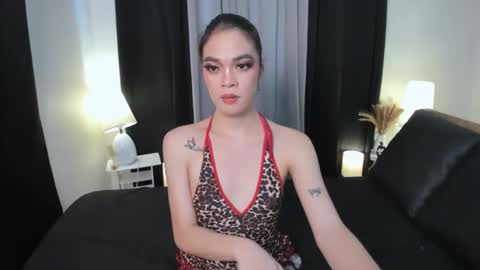 Snapshot of jelaimendoza13 chatting on October 31, 12:00 am jelaimendoza13 online show from October 31, 12:00 am