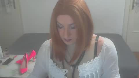 Jellena online show from December 6, 6:06 pm