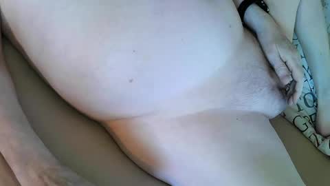 jellykulli online show from April 9, 7:03 am