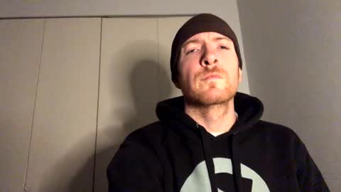 Snapshot of jem_boi_ chatting on February 15, 8:22 am jem_boi_ online show from February 15, 8:22 am