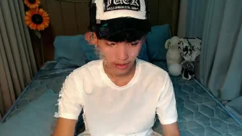 jemart_urnaughtboy online show from July 8, 12:42 pm