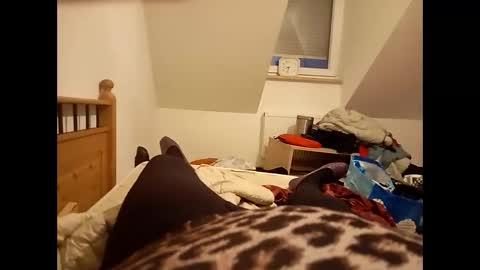 jemini0 online show from April 3, 3:59 am