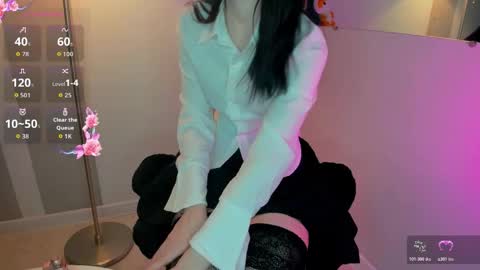 Molly online show from November 7, 6:46 am