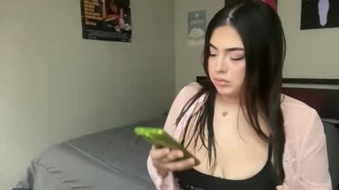 Snapshot of jeniffer_islive chatting on October 30, 7:14 pm jen online show from October 30, 7:14 pm