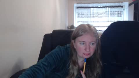 JenisAndPeter online show from March 19, 6:28 am