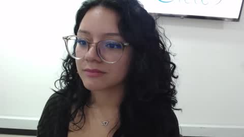 jenn online show from January 7, 5:48 pm