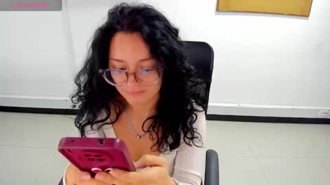 jenn online show from March 21, 10:02 pm