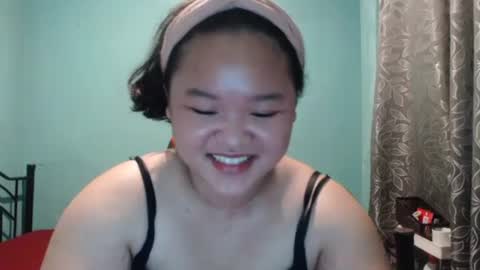 Snapshot of jennalyn_19 chatting on March 3, 5:39 pm jennalyn_19 online show from March 3, 5:39 pm