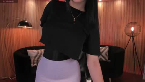 Jenna Olson  online show from February 18, 7:10 pm