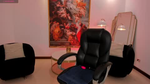 Jenna Olson  online show from April 5, 10:45 am