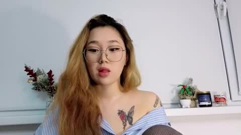 Snapshot of jennatyan chatting on December 2, 11:37 am JENNA online show from December 2, 11:37 am