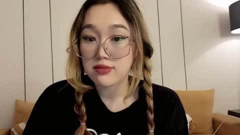 JENNA online show from March 19, 8:18 am