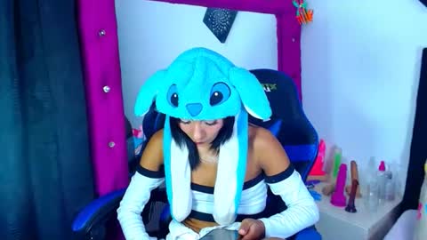 jenn online show from March 20, 9:25 am