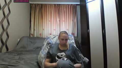 JenniDeep online show from February 6, 8:29 am