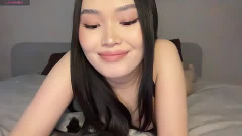 jennie_yung online show from January 17, 4:28 am