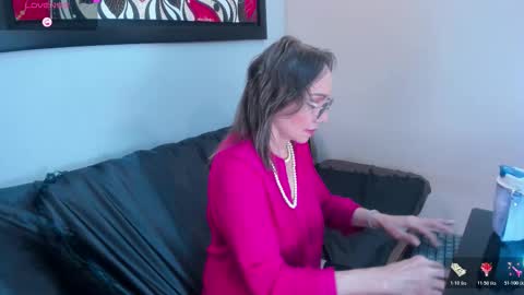 Jennie online show from November 8, 12:16 pm