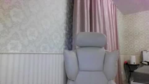 Jennifer online show from February 16, 8:38 pm