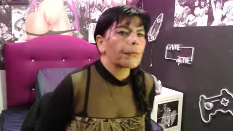 Snapshot of jennifer_0717 chatting on February 23, 12:52 am Jennifer online show from February 23, 12:52 am