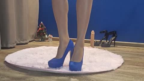 Snapshot of jennifer_chris69 chatting on December 4, 4:27 pm jennifer_chris69 online show from December 4, 4:27 pm