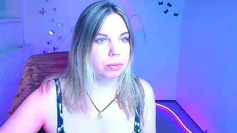 Jennifer online show from March 26, 7:03 am