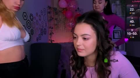 Snapshot of jennifer_sheil chatting on February 27, 8:42 pm jennifer_sheil online show from February 27, 8:42 pm