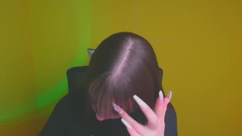 Jennifer online show from January 20, 9:56 am